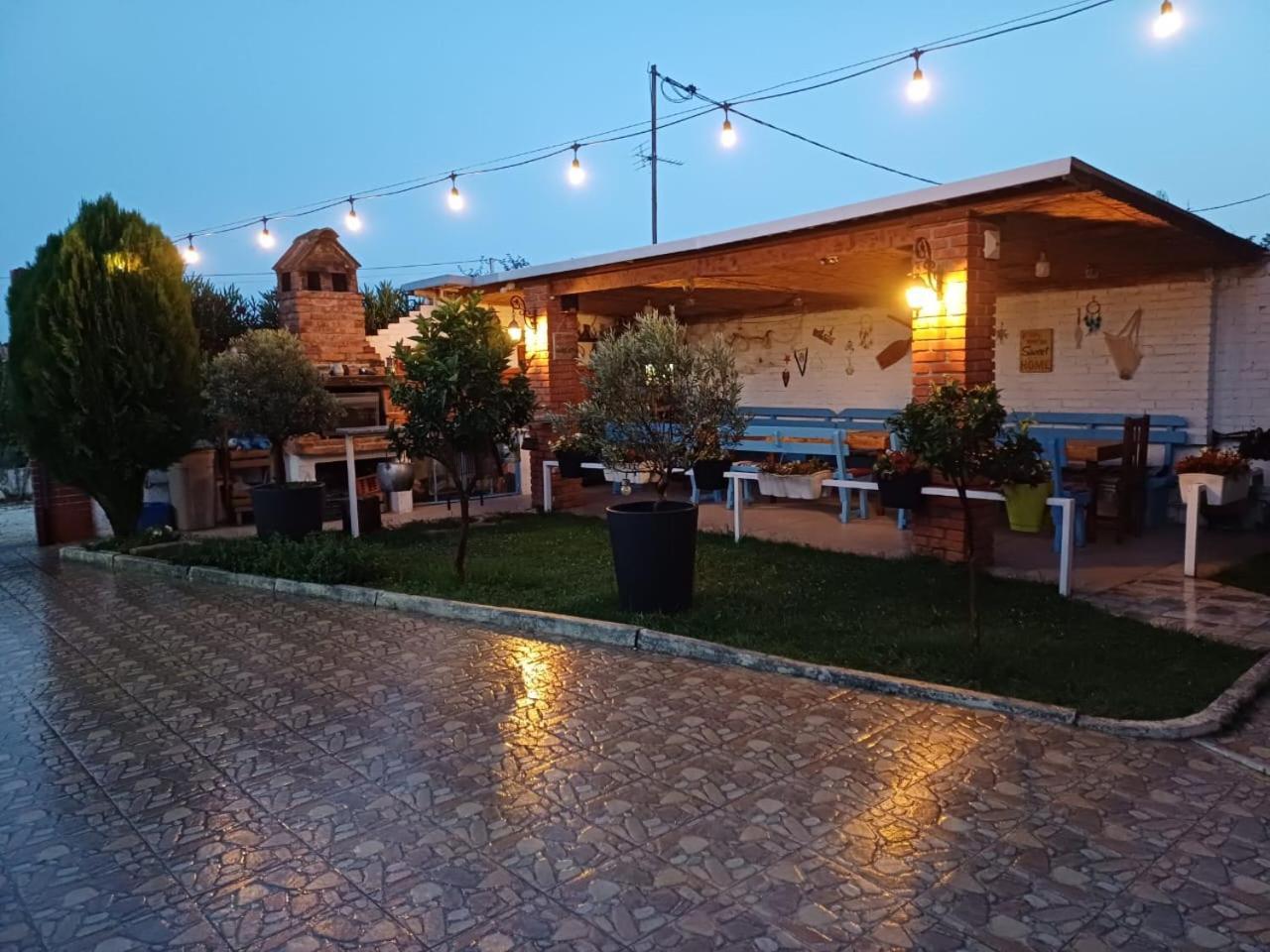 Vila Jone Golem  Exterior foto